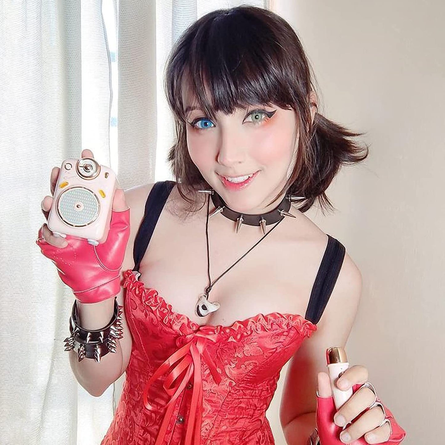 Divoom Fairy-OK Karaoke Microphone Speaker - view 2